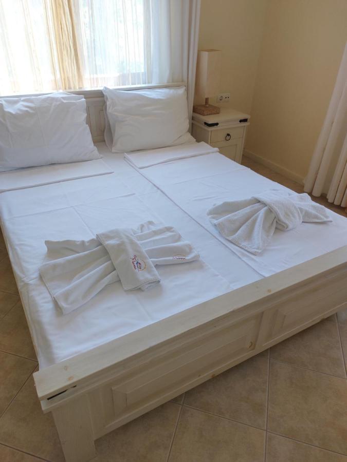 Santa Marina Apartaments- Karina 1 Sozopol Esterno foto
