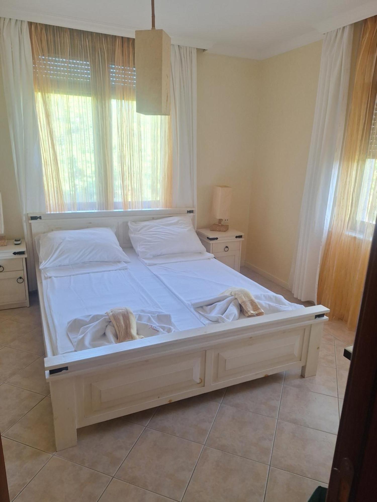 Santa Marina Apartaments- Karina 1 Sozopol Esterno foto